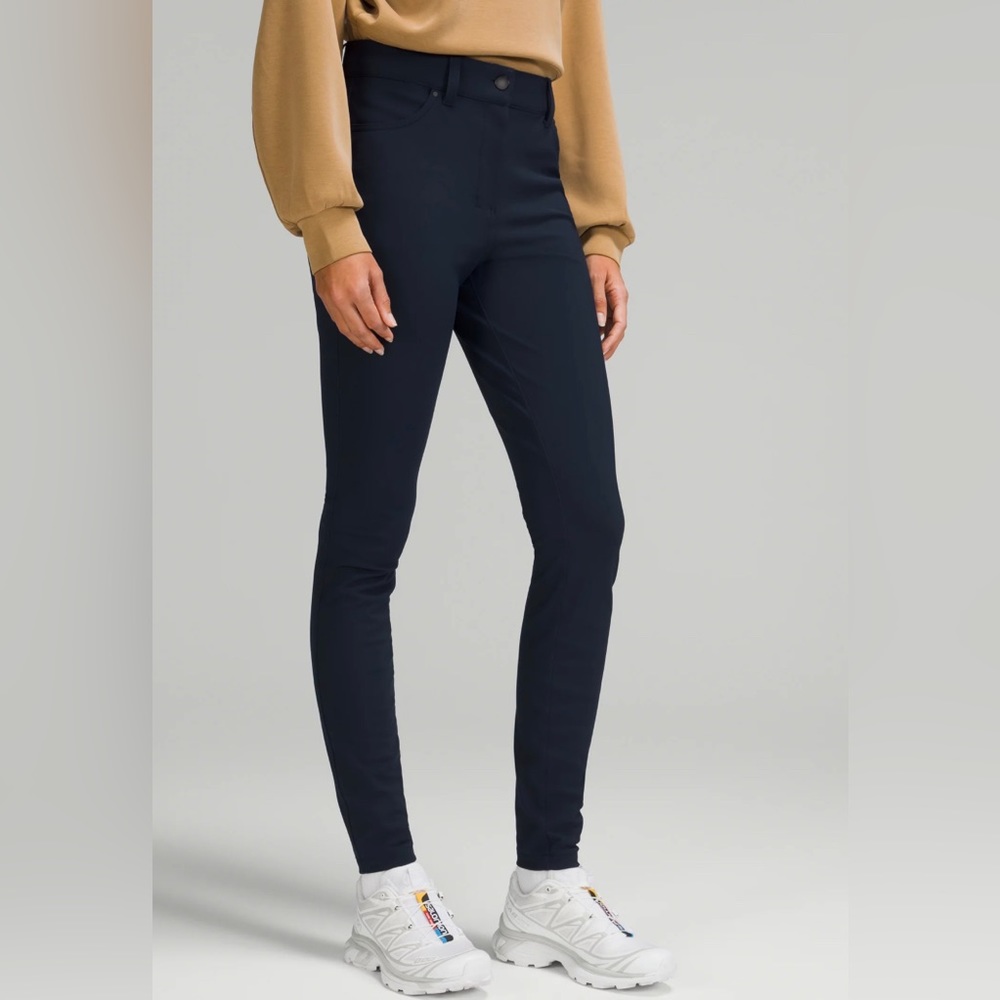 Lululemon City Sleek Slim-Fit 5 Pocket High Rise Pant in Navy Size 29